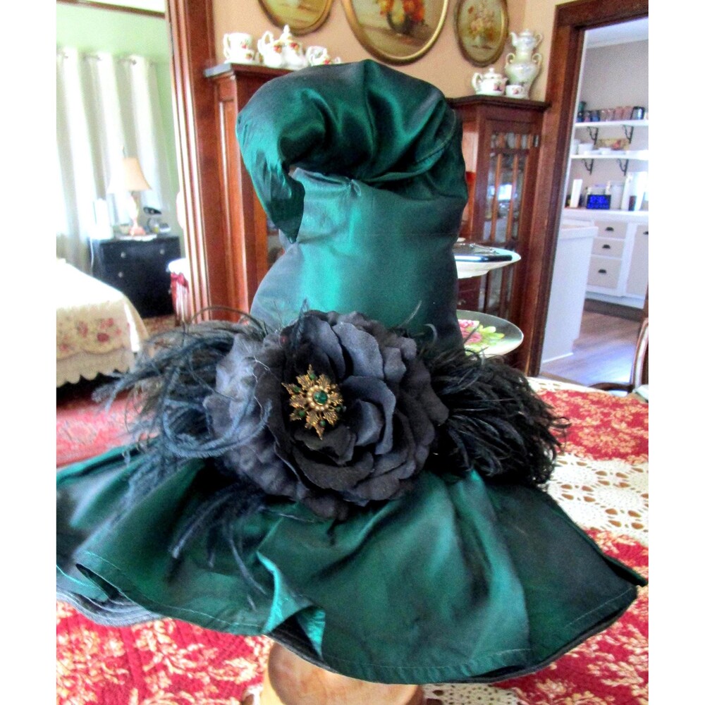Glamorous Emerald Green Taffeta Witches Hat 12" Crown 6" Brim 21" fit